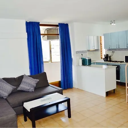 First Line_las Palmeras Ii Apartment
